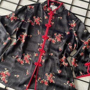 Robbie Bee Petites. 100% Silk Top